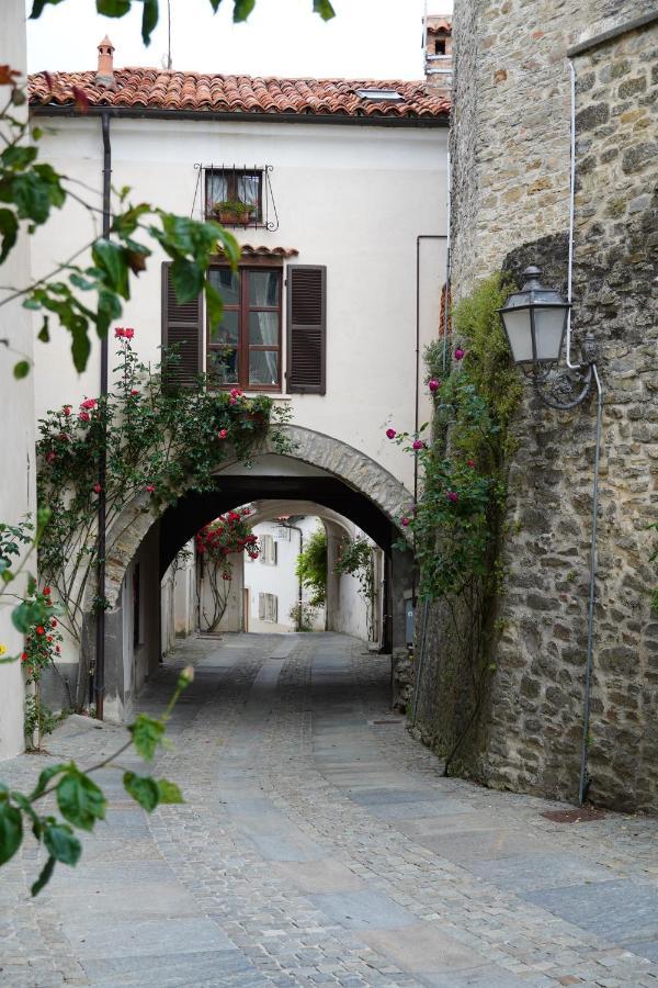 La Piazzetta Degli Artisti - Boutique B&B Bossolasco Exterior photo